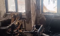 Eskişehir’deki apartmandan alevler yükseldi: Ev küle döndü!