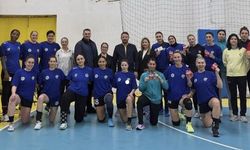 Hentbolculara başarılar dilediler