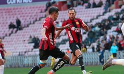 Eskişehirspor evinde farklı kazandı: Goller peş peşe geldi!