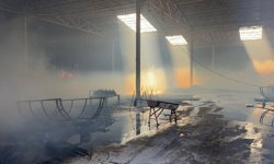 Afyon'da fabrikada yangın: 3 saat sonunda söndürüldü