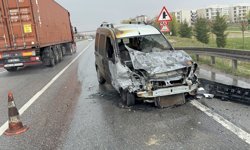 Eskişehir'deki kazada yanan araçtan son anda kurtarıldı!