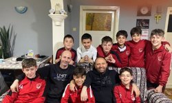 Ameliyat olan hocalarını ziyaret ettiler