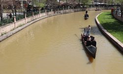 Eskişehir'de yağışlar etkili oldu, Porsuk Çayı kahverengiye büründü