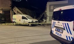 Eskişehir'de gürültüyle çöktü, facia kıl payı atlatıldı!