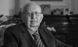 Hüsamettin Cindoruk hayatını kaybetti!