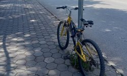 Eskişehir'de levha direğine kilit