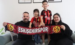 AK Partili Hatipoğlu'ndan minik Buğra'yı takdir etti