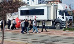 Ulus Meydanı’nda kan bağışı çağrısı