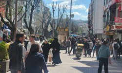 Eskişehir’de bahar havası: Hamamyolu doldu taştı!