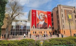 Eskişehir Büyükşehir Belediyesi'nden 23 Nisan’a özel süsleme