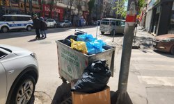 Eskişehir'de gündüz atılan çöpler çevreyi kirletiyor