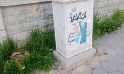 Eskişehir'de elektrik panosunda izinsiz yazılar tepki çekti!