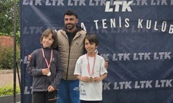 Afyonlu minikler tenis turnuvasından başarılarla döndü