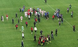 Eskişehirspor-Ayvalıkgücü maç sonunda tansiyon yükseldi!