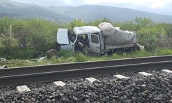 Kütahya’da hemzenin geçitte kaza, seferler durduruldu!