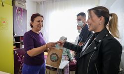 Eskişehir'de 70 yaş üstü vatandaşlara bayram ziyareti