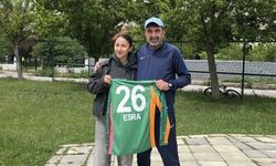 Eski hocasını unutmuyor