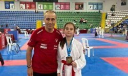 Bilecikli karateciden gümüş madalya