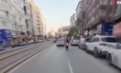 Eskişehir'de “çekiyor mu?” dedi, saniyeler sonra kaza yaptı