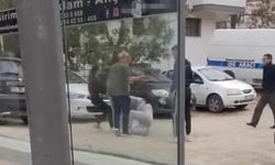 Afyon'da genç kızların arasındaki kavga sokağı karıştırdı!