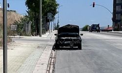 Eskişehir’de yol kenarındaki araç merak konusu oldu!