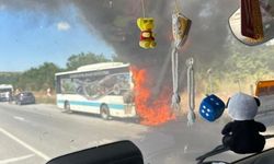 Eskişehir'de belediye otobüsü küle döndü, yol trafiğe kapatıldı!