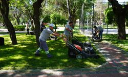 Eskişehir'de yağışların ardından parklarda yoğun mesai