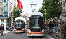 Eskişehir'de tramvay kullanacaklar dikkat: Saatlere bakmadan binmeyin!