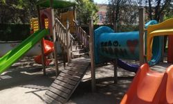 Eskişehir'de vandallar oyun parkını hedef aldı!