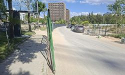 Eskişehir'de kaldırım ortadan kayboldu