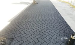 Eskişehir’in işlek caddesinde yaya yolları yenilendi