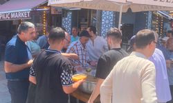 Odunpazarı esnafından vatandaşlara aşure ikramı