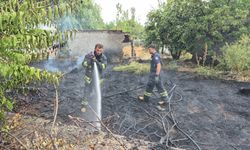 Eskişehir'de sigara izmariti evin bahçesinde yangın çıkardı