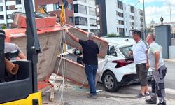 Eskişehir'de faciadan dönüldü: Silindir aracın üzerine devrildi!