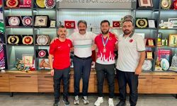 Eskişehirli işitme engelli güreşçilerden Türkiye Şampiyonası'nda çifte başarı