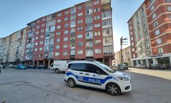 Eşi tatildeydi, Eskişehir'de eve gelen ekipler yatağında ölü buldu!