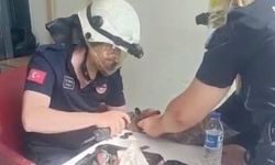 Eskişehir'de hastanede ilginç olay: Mahkumun kelepçesi sıkışınca...