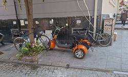 Hamamyolu'nda kaldırımlar motosikletlerle doluyor