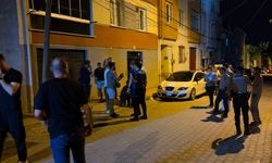 Eskişehir'de iki aile birbirine girdi: Polis dahil 11 kişi yaralandı!