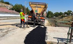 Seyitgazi’de doğalgaz sonrası asfalt mesaisi başladı