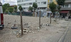 Eskişehir'de boş arsa toz ve moloz içinde kaldı: Mahalleli isyan etti!