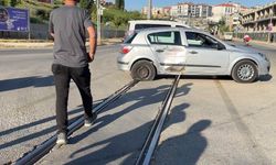 Eskişehir'de kazayı görünce durdu, sürücünün yardımına koştu
