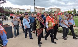 Eskişehir’de Yörük Yürüyüşü’ne renkli görüntüler damga vurdu