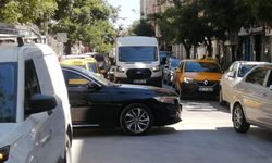 Eskişehir'de inşaat çalışması trafiği felç etti: Ambulans mahsur kaldı