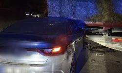 Eskişehir'de tıra arkadan çarpan sürücü ölümden döndü