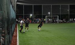 Never Mind ve Anahtar İnönü yarı finalde!