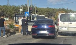 Eskişehir’de trafik ışıklarında zincirleme kaza!