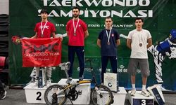 Gaziantep’te bronz madalyayı boynuna taktı