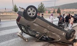 Eskişehir yolunda direksiyon hakimiyetini kaybeden araç takla attı!