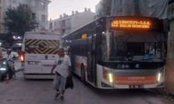 Eskişehir’de hatalı park trafiği kilitledi!